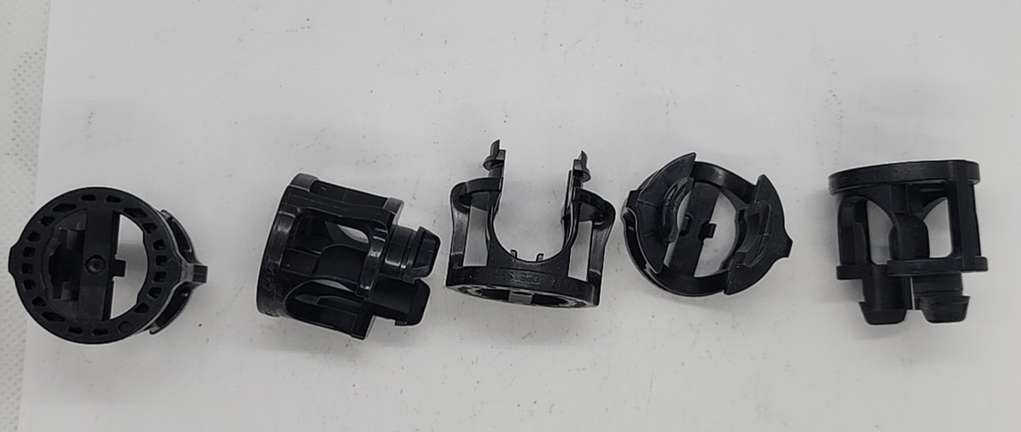 Lot of 195 – COMMSCOPE SSH-1416 SnapStak CABLE HANGER [2ES1-1]