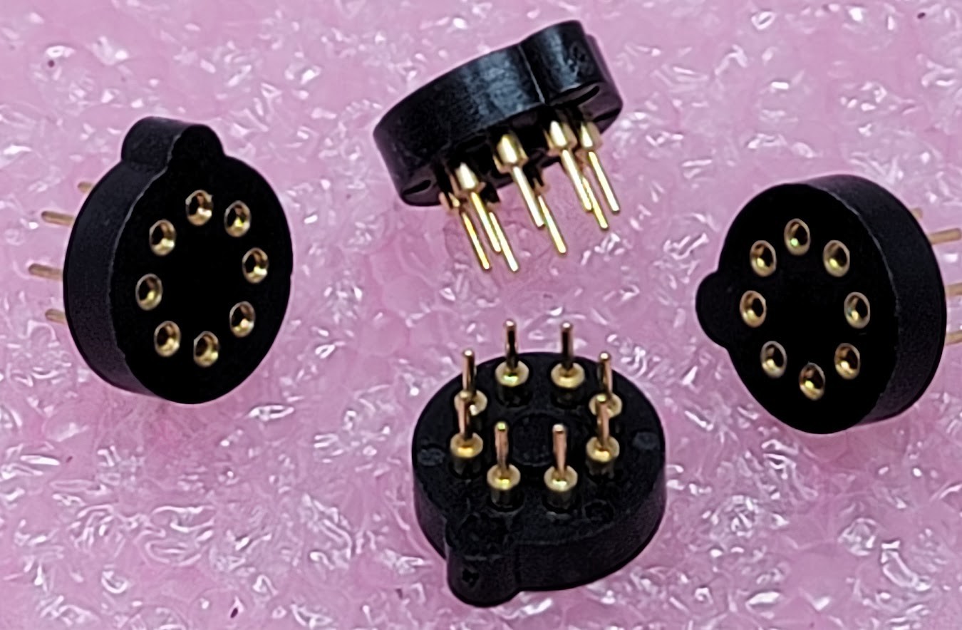 Lot of 4 – E-tec – TOS-508-S118-95 – TO-99 Sockets, 8 Pin, Machined Gold Contact