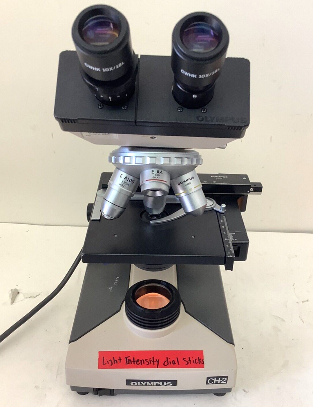 Olympus CH-2 CHT Binocular Microscope w/ 4x, 10x, 40x, 100x Objectives #2