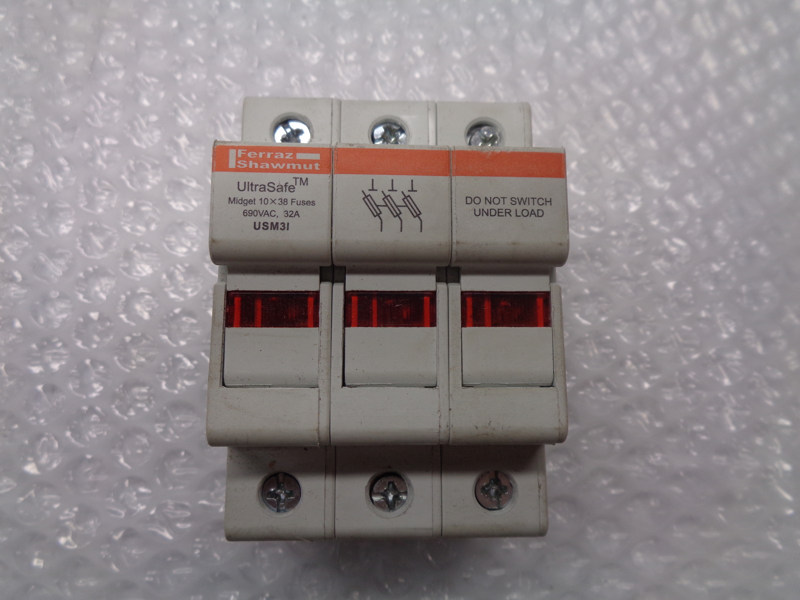 FERRAZ SHAWMUT USM3I Y219073 FUSEHOLDER 3POLE 690VAC NSNP