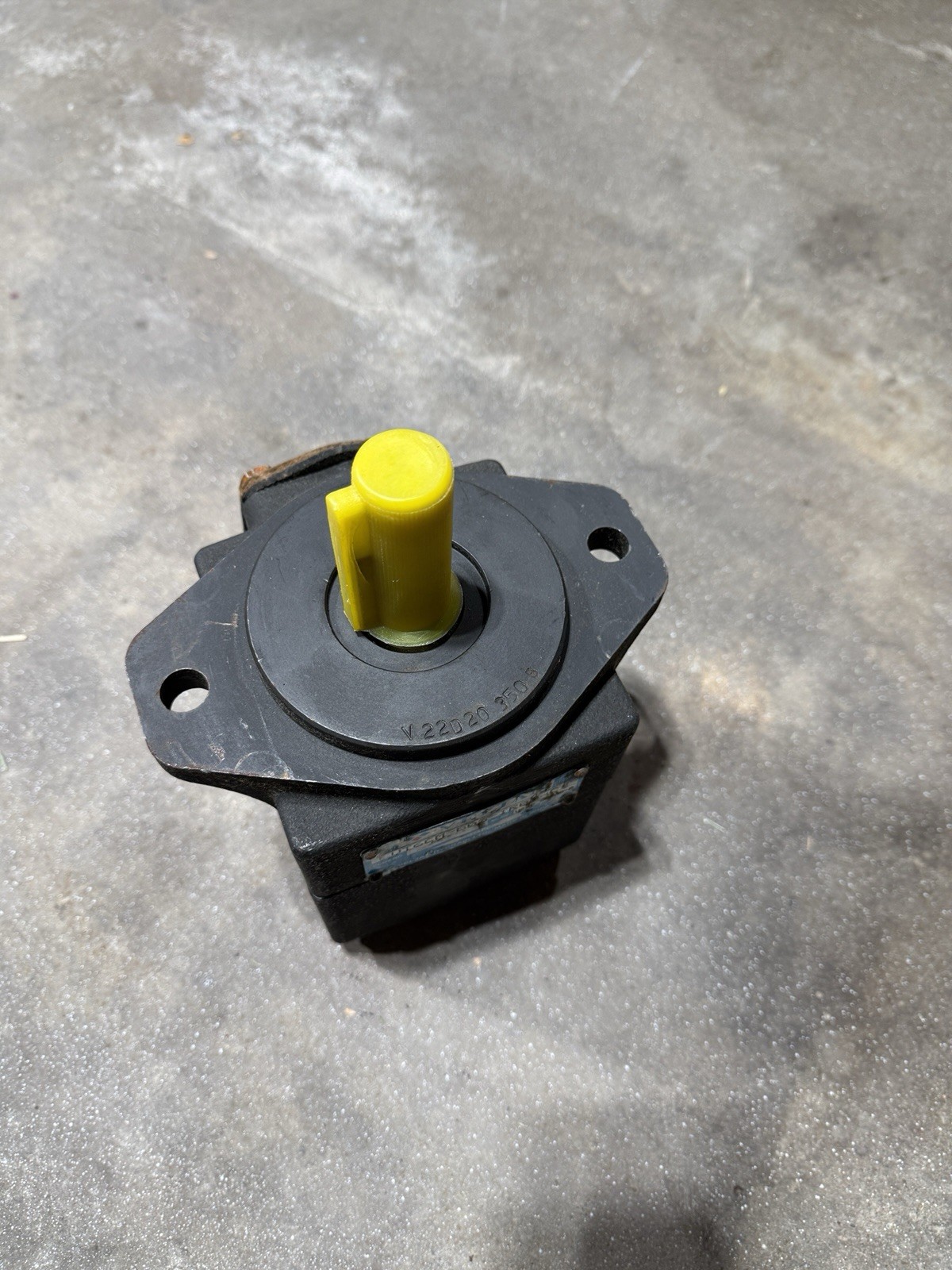 Veljan Hydraulic Pump T6CM-B06-1R00-C1 Made in India High-Quality Industrial