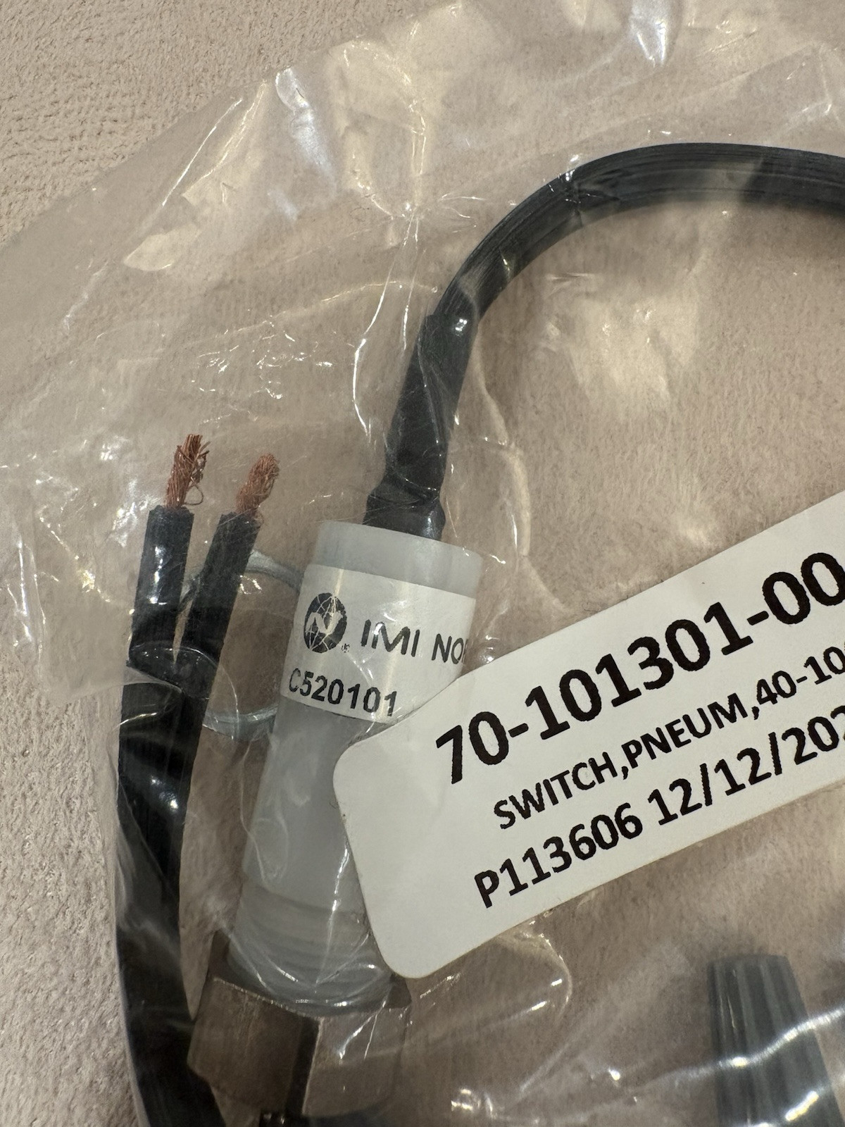 IMI NORGREN C520101 Air Operated Electric Switches Pneumadyne’s
