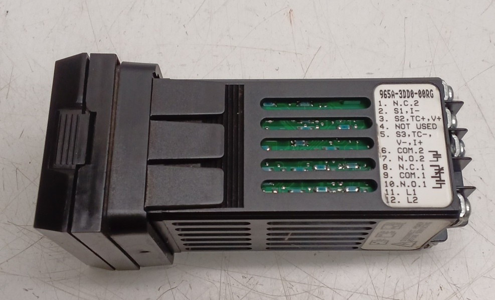 Watlow 93BB-1DD0-00RG Series 93 Temperature Controller