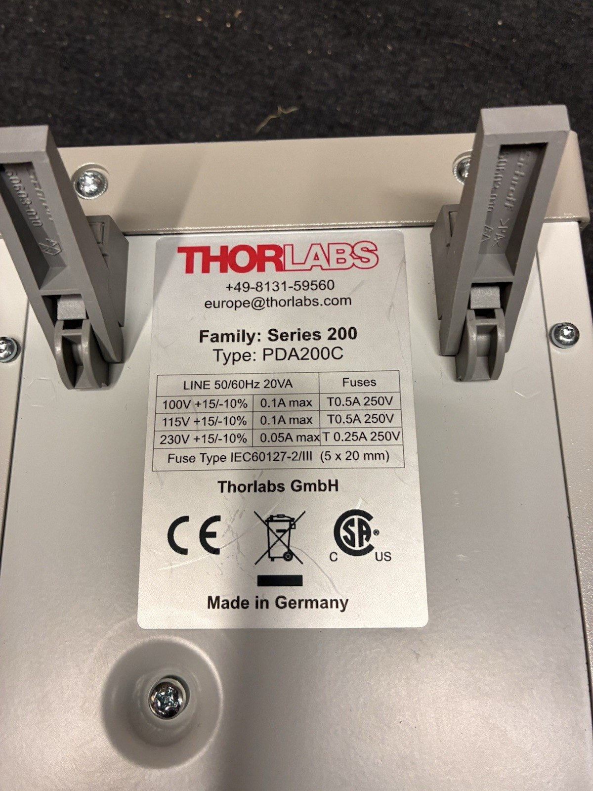 ThorLabs PDA200C Benchtop Photodiode Amplifier PDA 200C 200 C