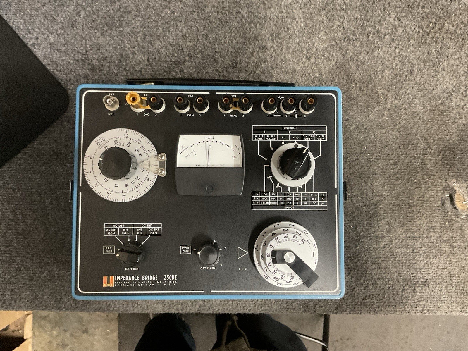 Electro Scientific Portable Impedance Bridge 250DE