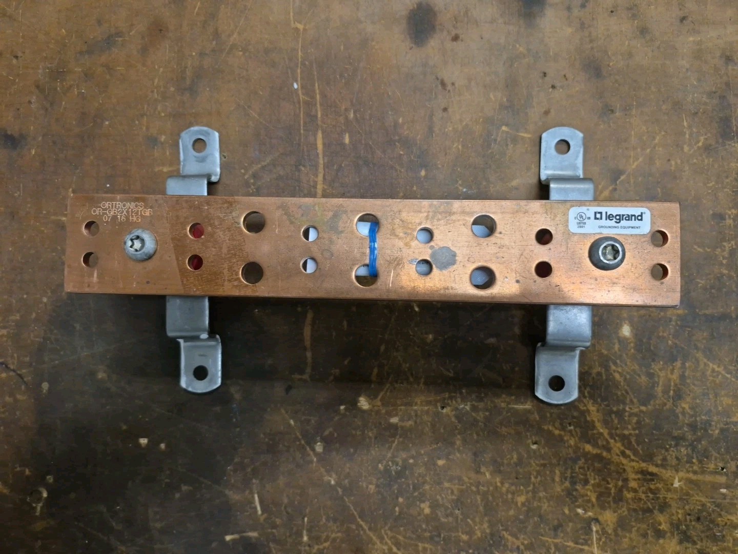 **Brand New** Legrand Ortronics GB2X12TGB Telecom Ground Bar 12″w x 2″H