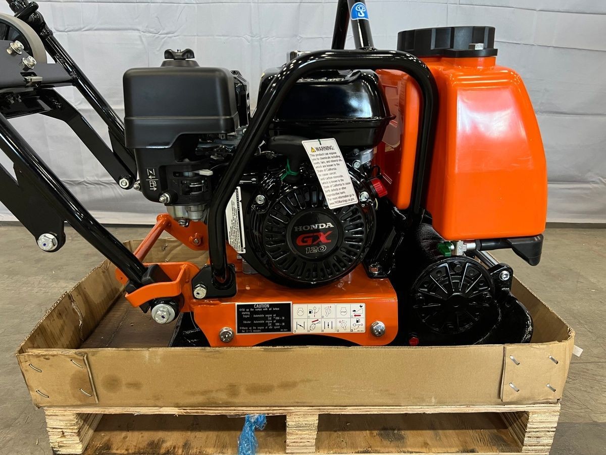 MIKASA MVC60VTHW 4.0 HP Forward Plate Ground Compactor 2,315 LBF 10.3 vpm*