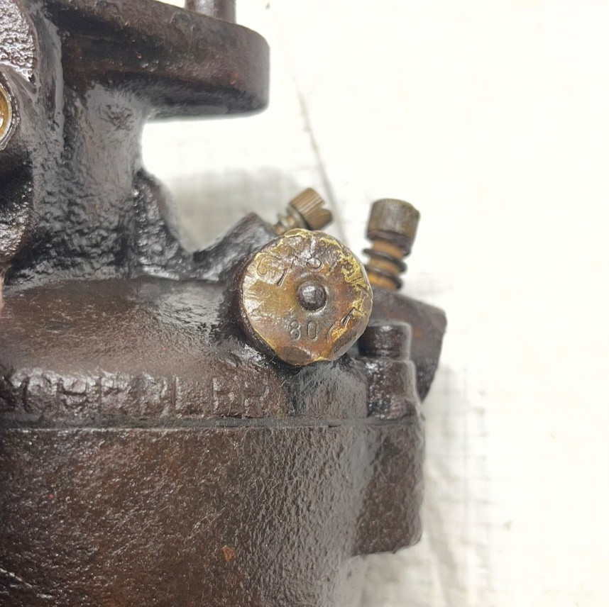 Oliver 1600 1650 1800 Tractor TSX 807 Carburetor