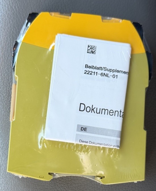 Pilz 751106 24V 3.5W Safety Relay