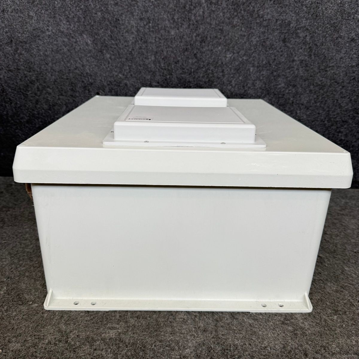 L-COM Vented Weatherproof NEMA Enclosure w/Mounting Plate and Cooling Fans*