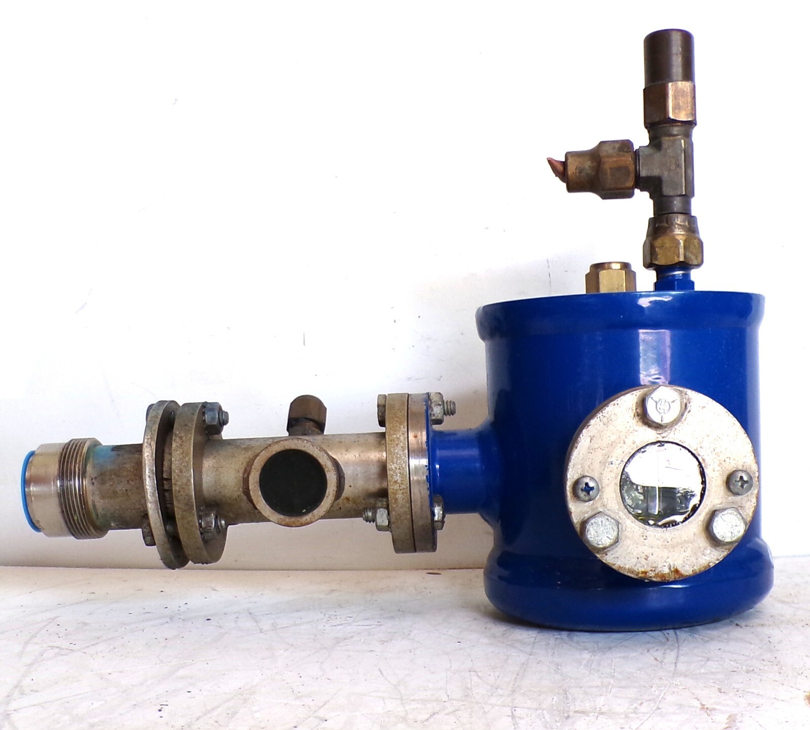 Henry Conventional Adjustable Oil Level Regulator S-9130 Used Cut Out