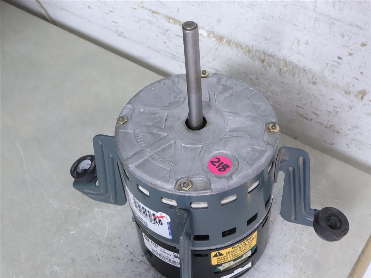 GE ECM 5SME39HL0087 1/2HP Furnace Blower Motor 120/240V 1300RPM HD44SE120
