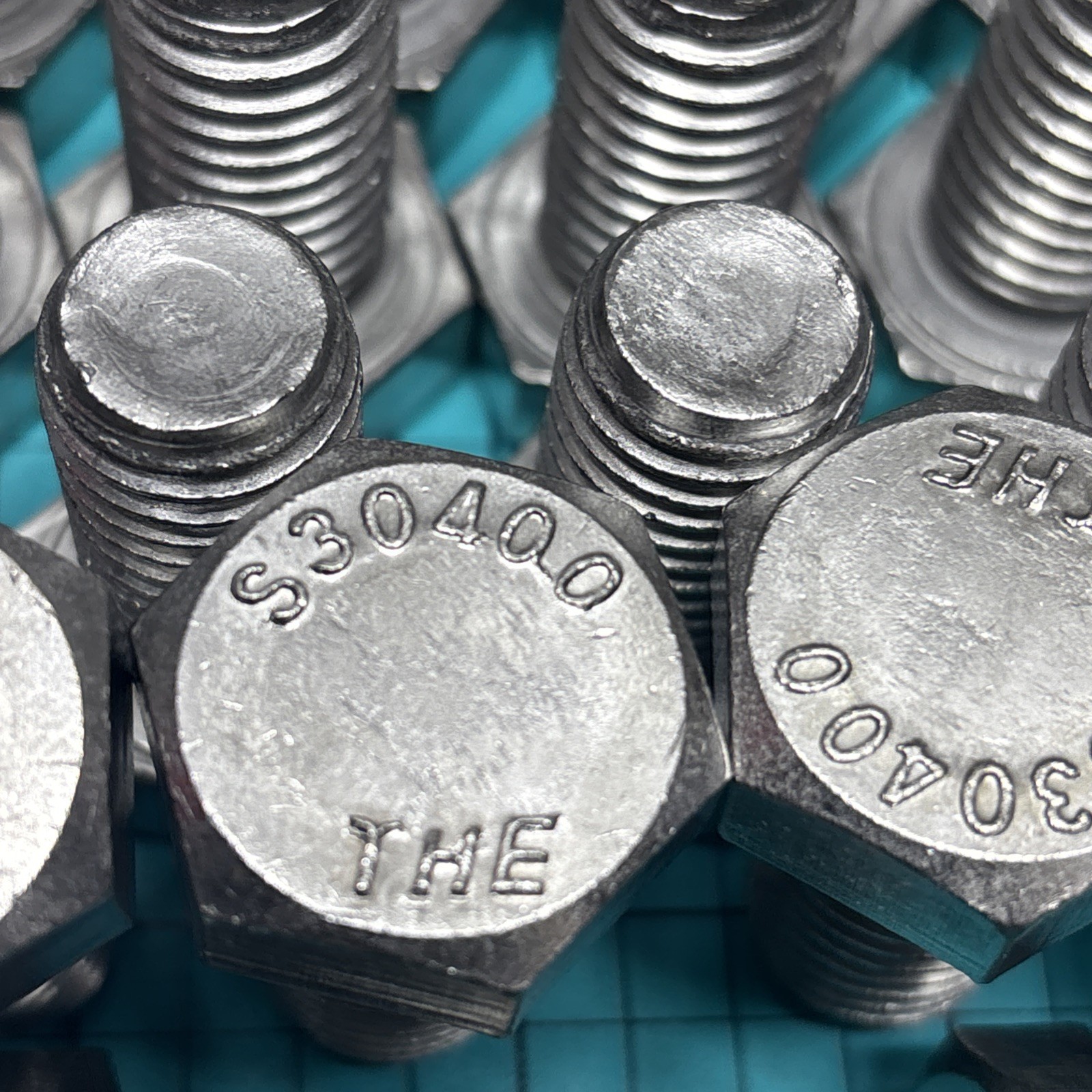 7- 5/8-11 x 1-1/4″ Stainless Steel Screw, Bolts Hex Head, Grade 18-8 Full Thread