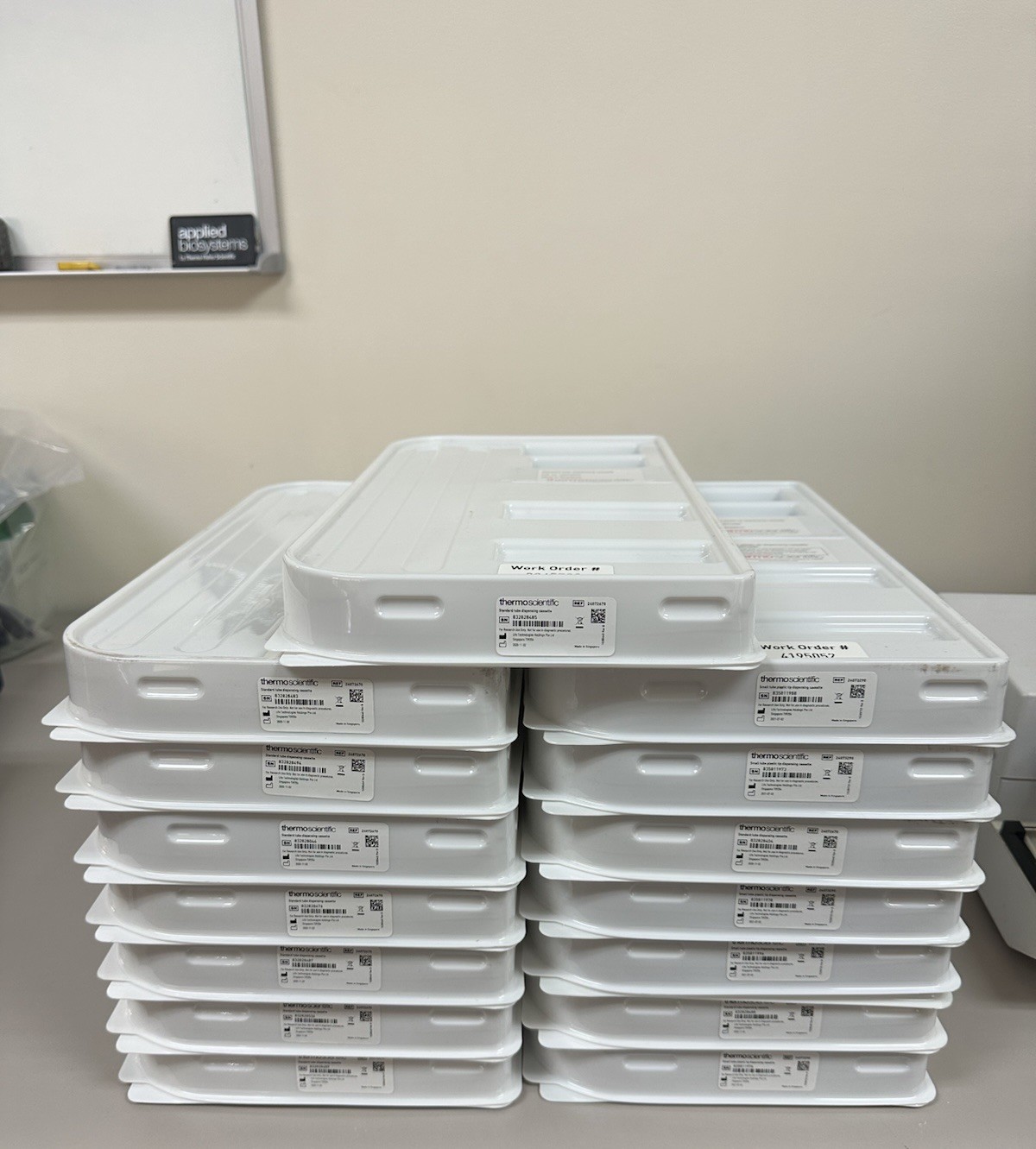 Labsystems Multidrop Microplate Dispenser with 15 Thermo Scientific Cassettes