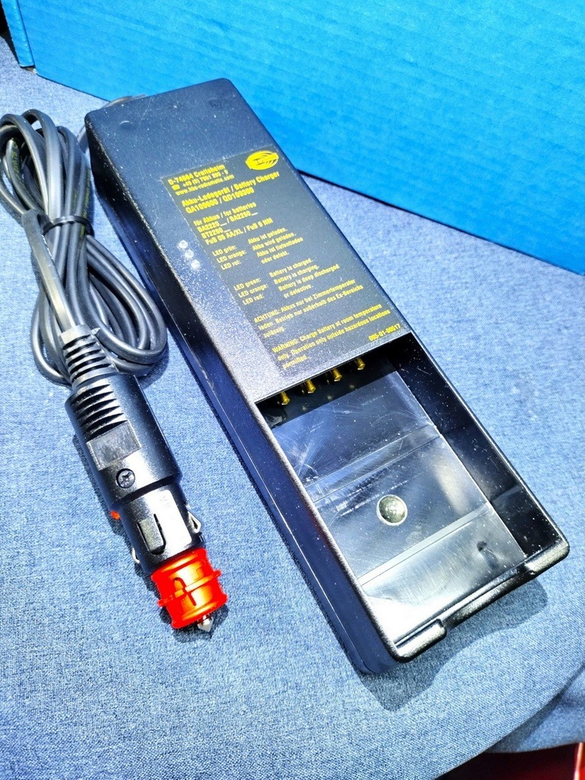 HBC Charger for HBC Remote control crane, Battery BA222___ BA225___