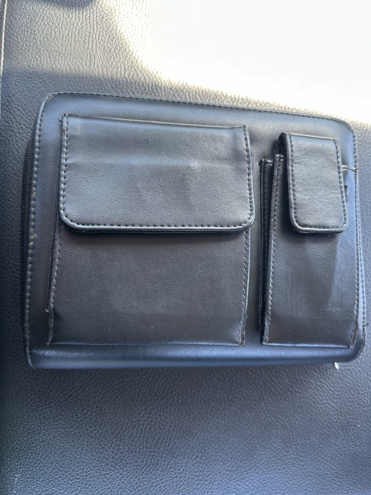 3-Ring Daily Use Black Portable Binder Organizer 8’L 7’W 1.5’H