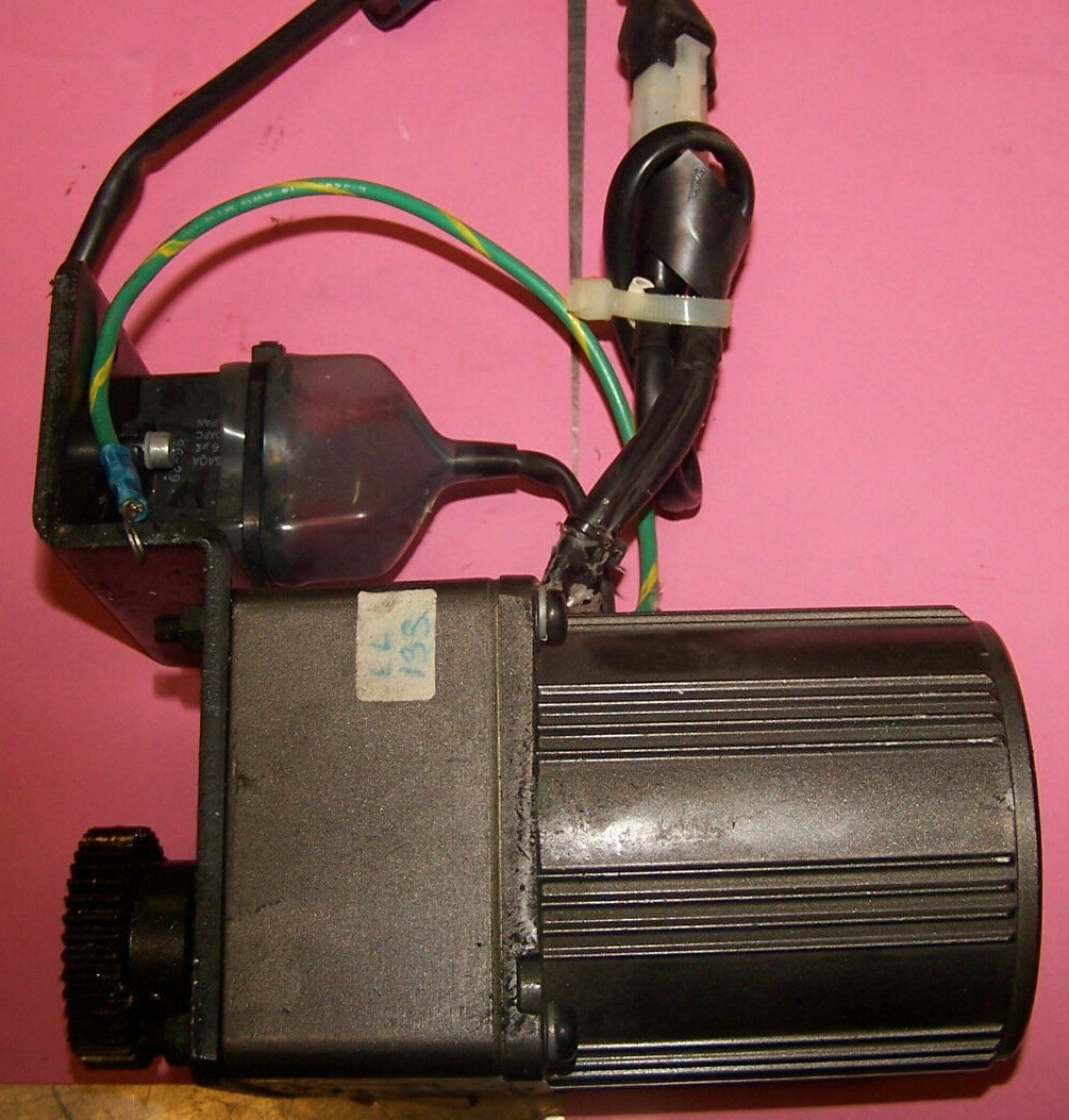 PANASONIC AC SERVO MOTOR M81A25G4L WITH GEARHEAD M8GA36M