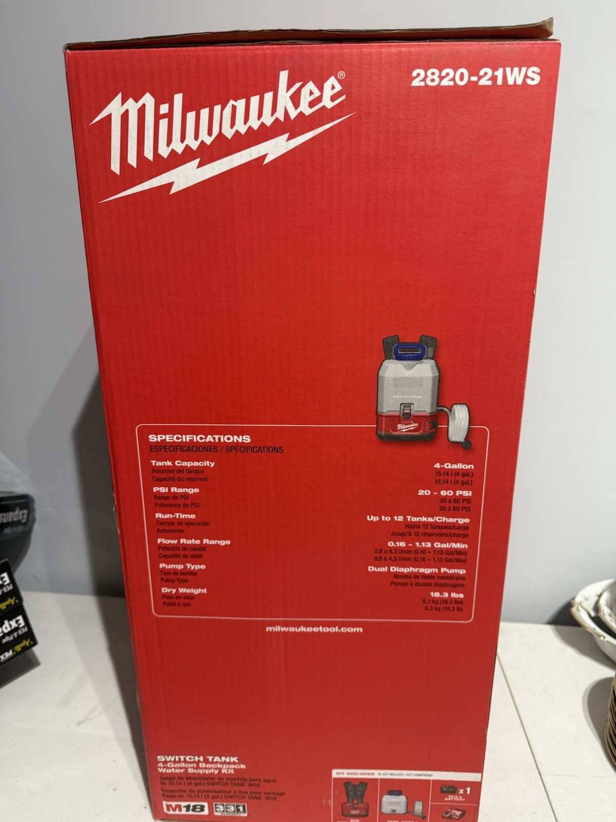 Milwaukee 2820-21WS M18 4-Gallon Backpack Water Supply Kit Battery& Charger