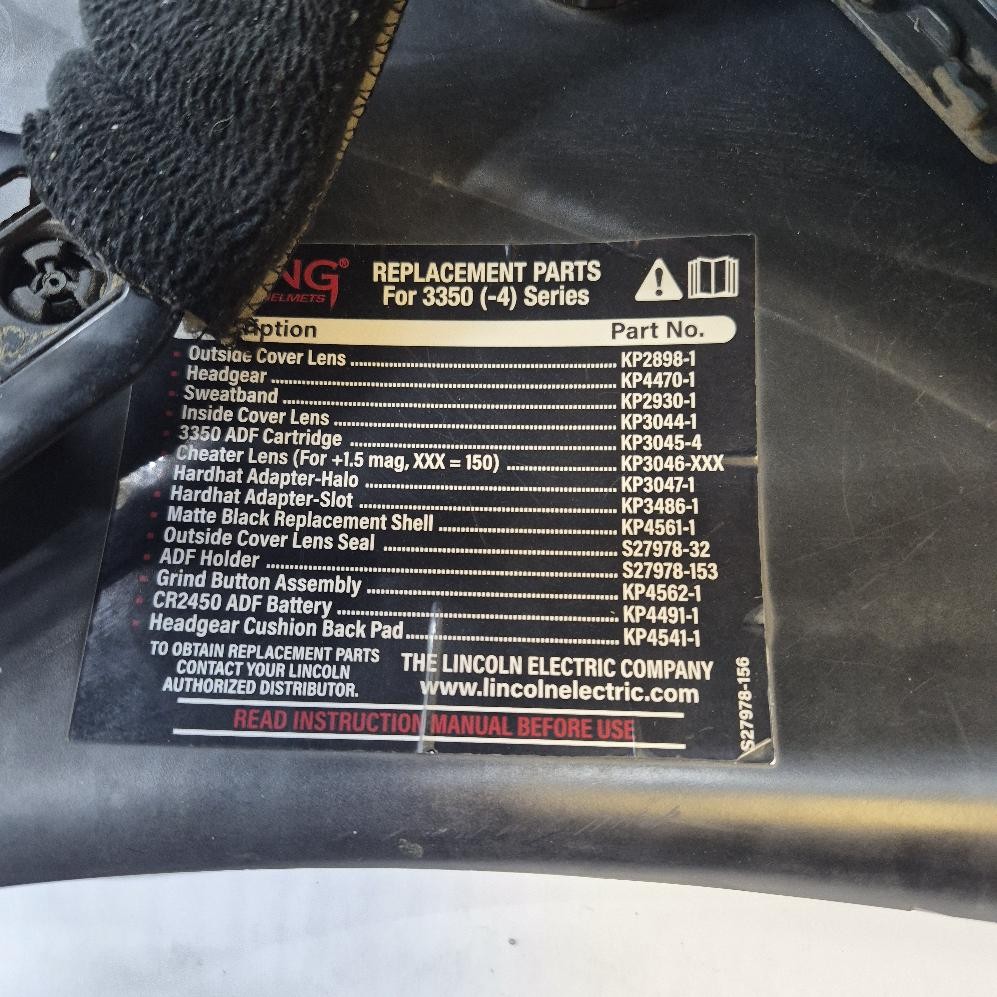 Lincoln Electric 3550 Series Auto Darkening Welding Helmet Black (GO1069369)