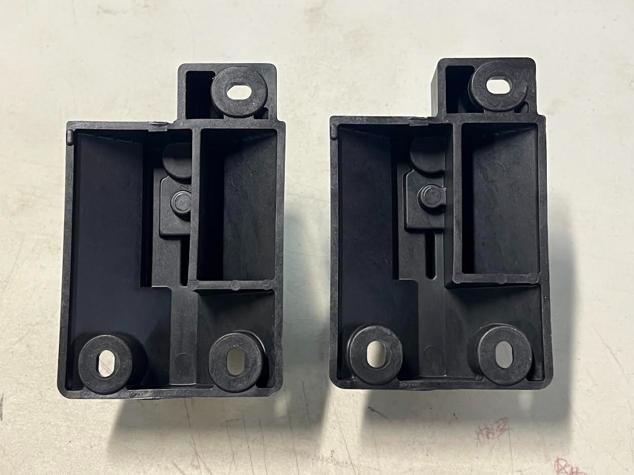 Eaton BH-3144 Modular Fuse Block 0-700A 0-1200V High temp. thermoplastic New NIB