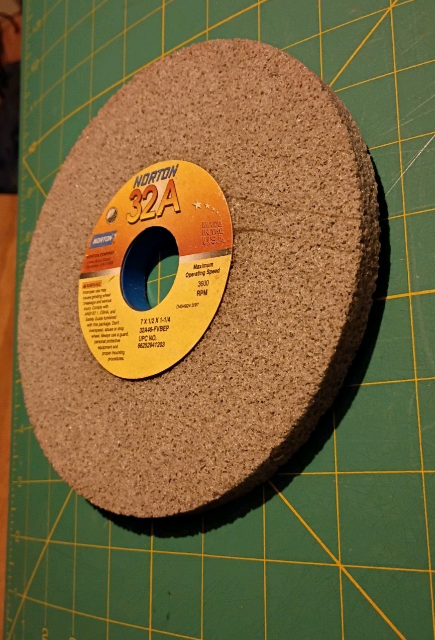 Norton 32A Grinding Wheel 7×3/4×1-1/4 32A46-fvbep 46 Grit, New item
