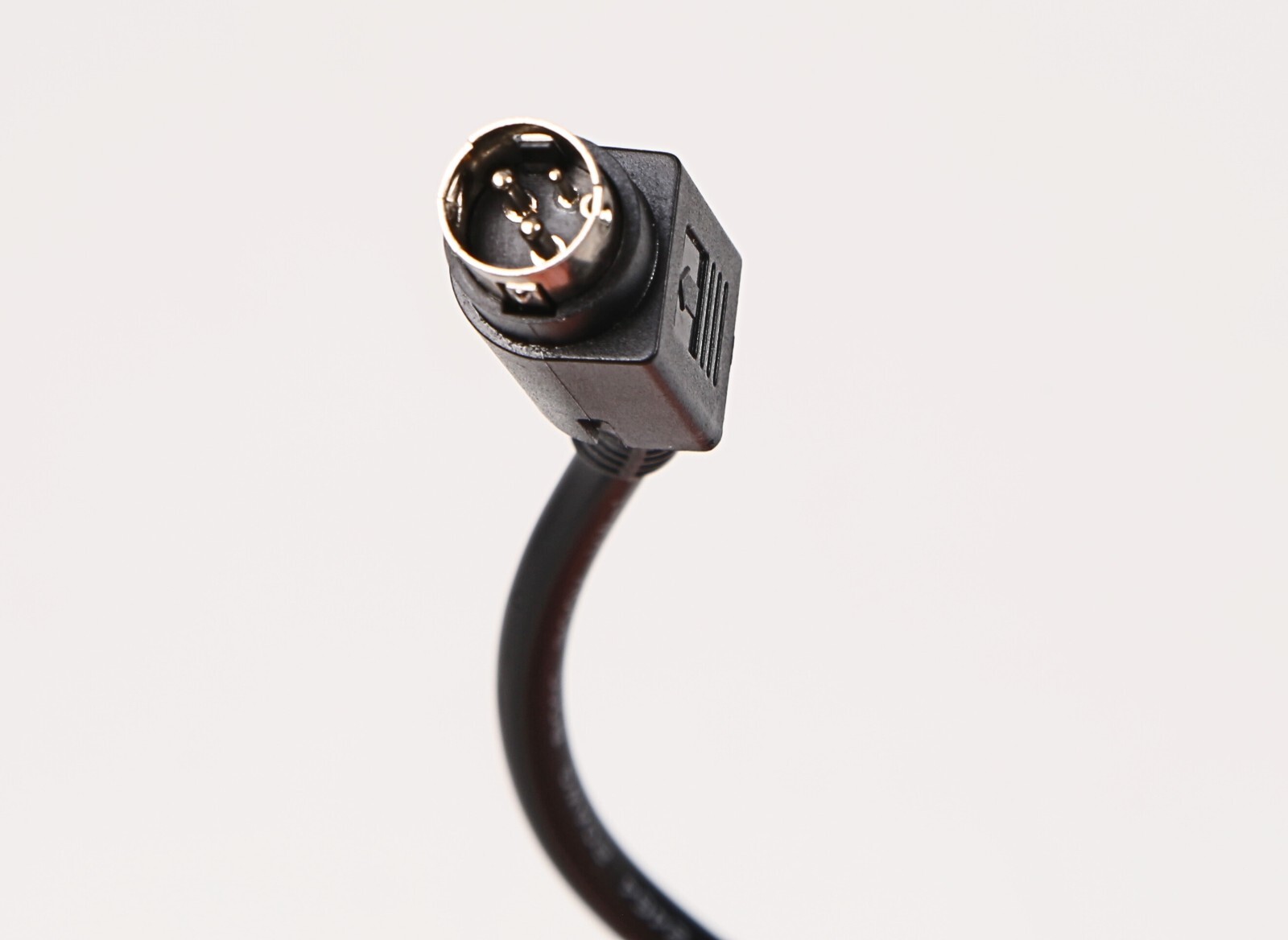 QSR Power Supply; Input: 100-240V, 50/60Hz, 1.5A Max; 3-Pin Plug, w/ Power Cord