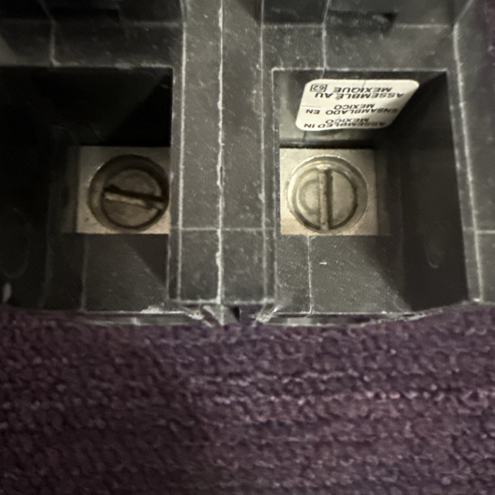Square D HOM2100 100A (3 PACK) Miniature Circuit Breaker BRAND NEW FAST DROP OFF