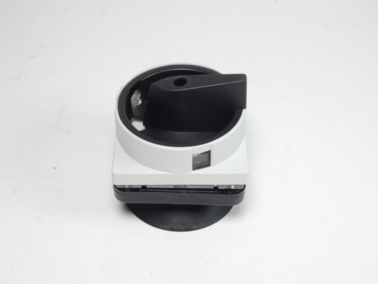 Kraus & Naimer KG41B.T103/GBA435.VE Isolator Switch w/ Handle – NEW Surplus!