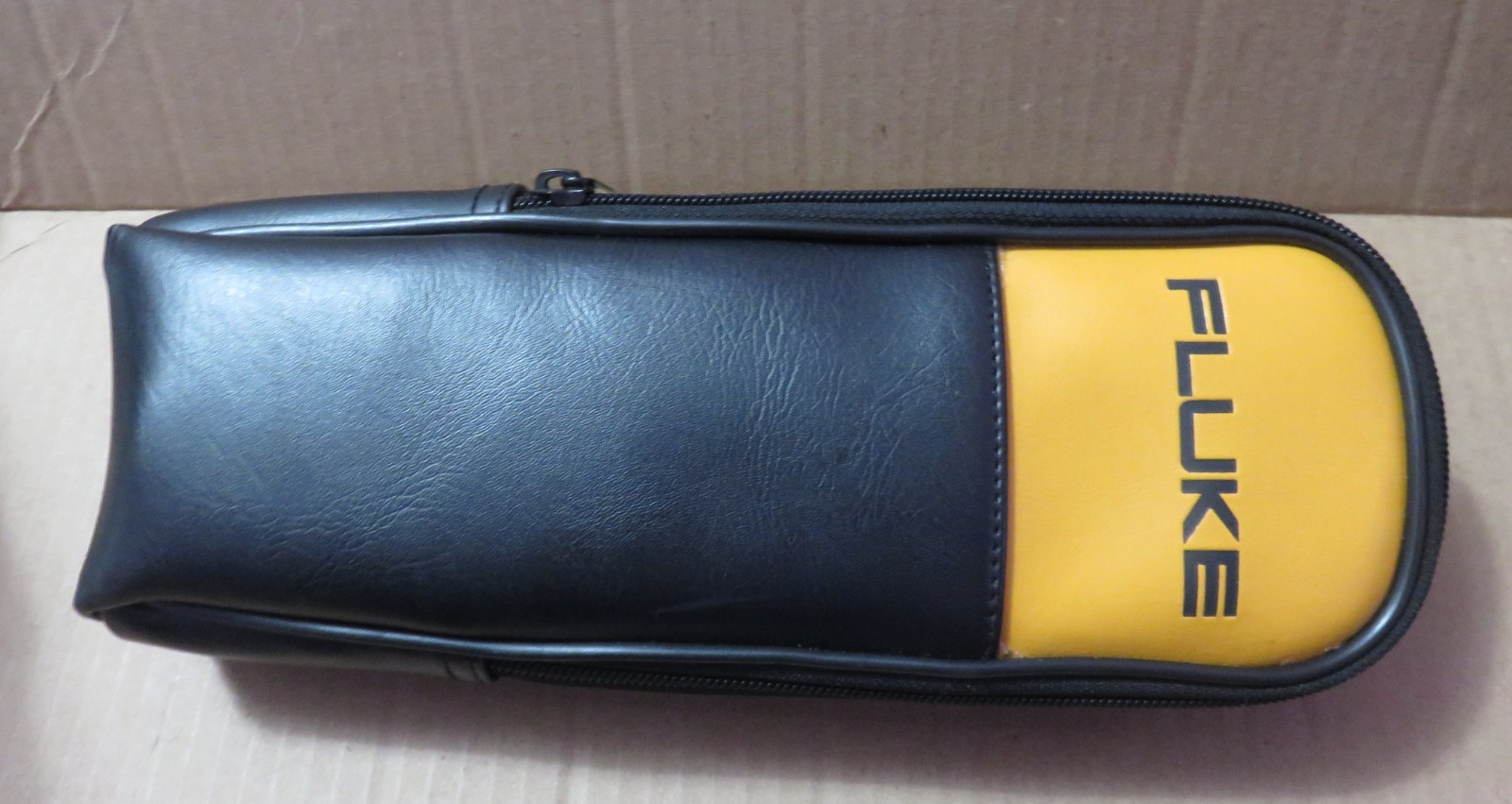 Fluke 336 True-RMS 600 Amp600 Volts AC/DC Current Clamp Meter CAT III Rated