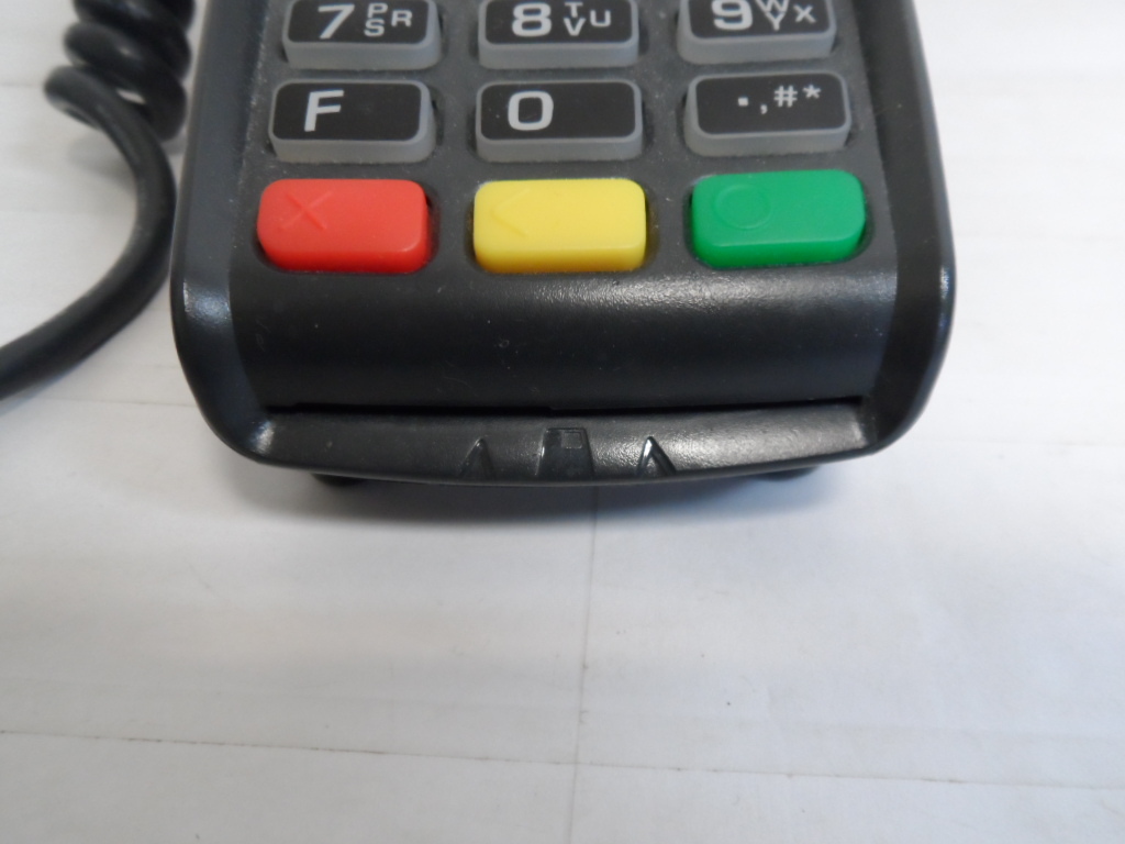 Ingenico ICT220 Credit Card Terminal with Chip Reader **AS IS (8352-1 C1F)