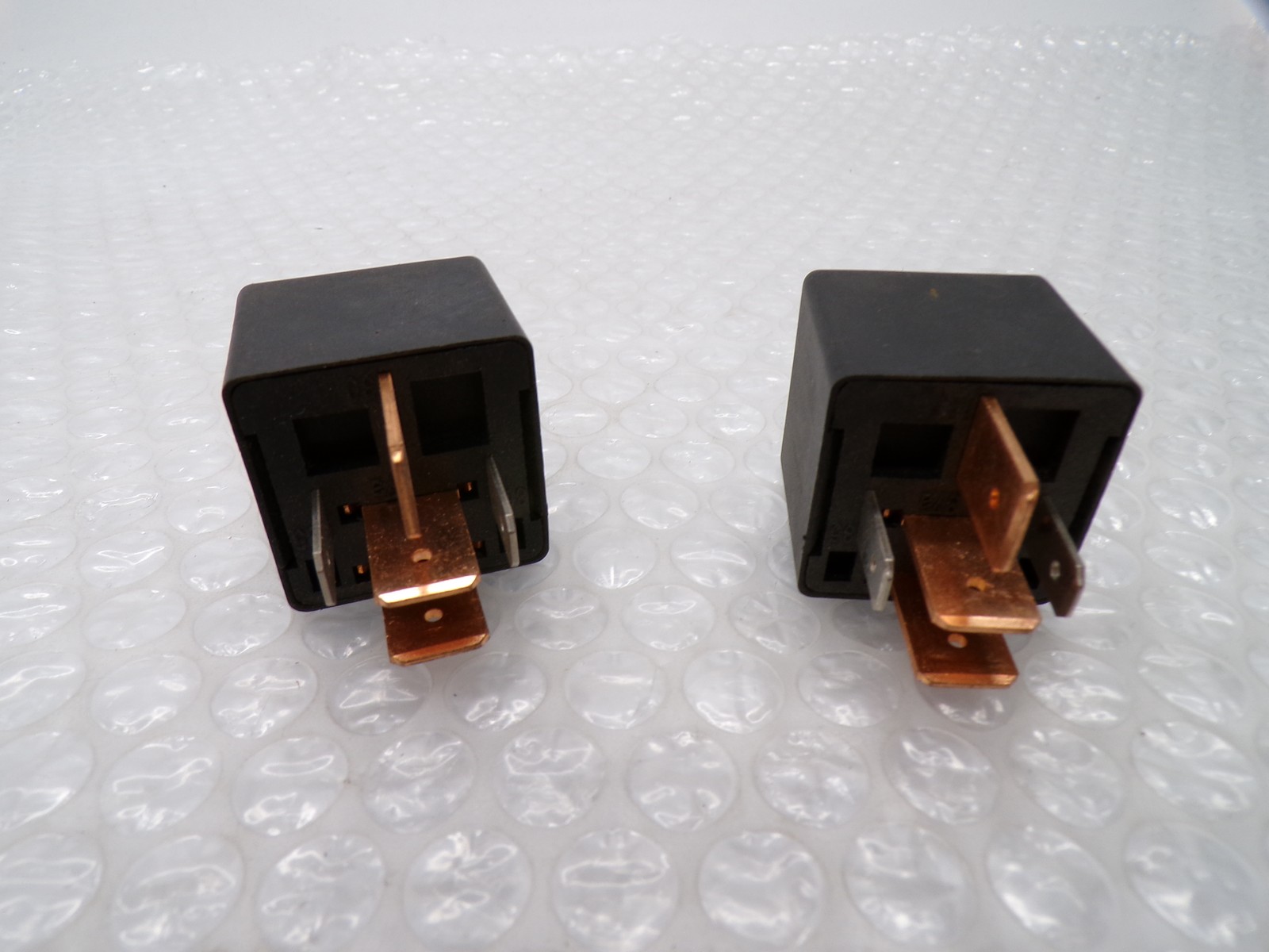 DURAKOOL DG85C-7011-76-1012 RELAY 14V LOT OF 2 NSNP