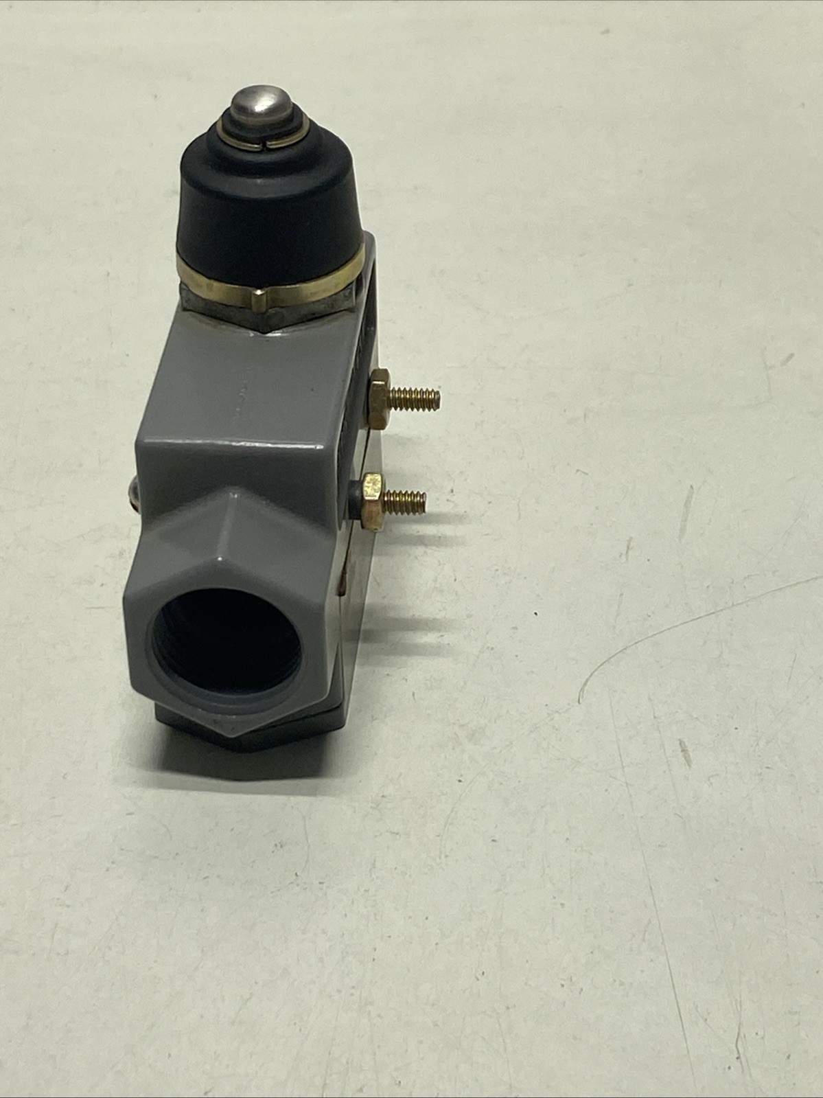 Honeywell Micro Switch DTE6-2RN2 NOS