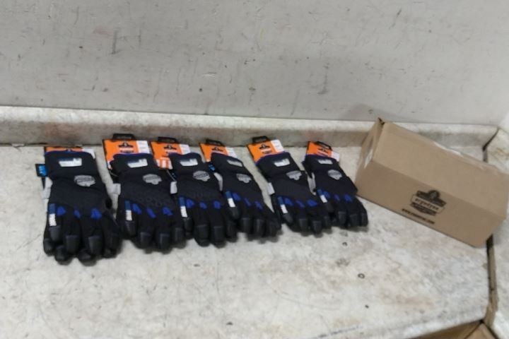 Proflex by Ergodyne 818WP 6 Pairs Size Small Utility Gloves