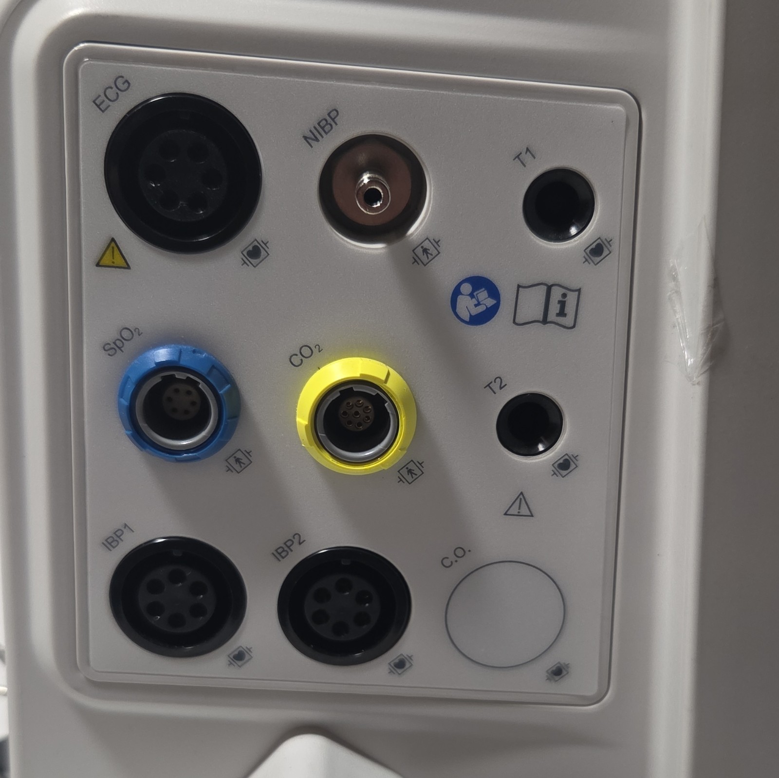 Edan IM60 Patient Monitor With power cord and battery