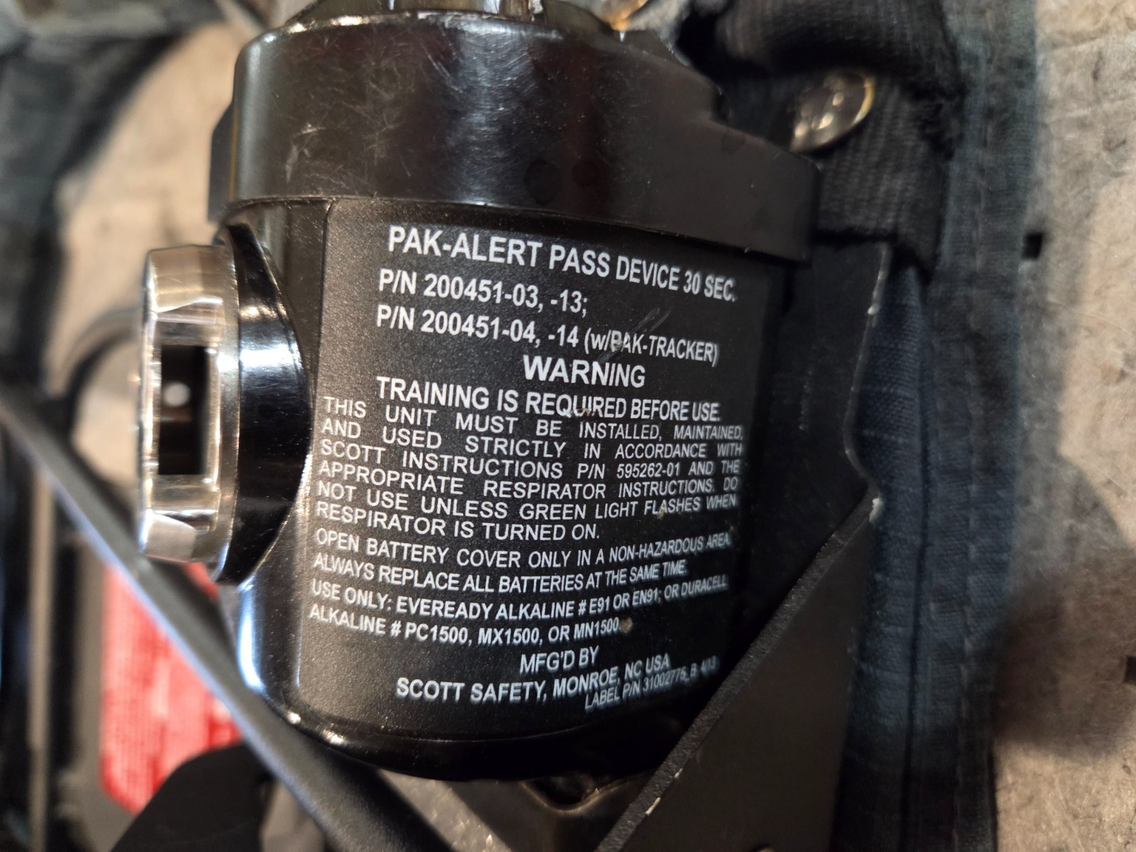 Scott AP75 Air-Pak 4.5 SCBA, 2013 NFPA, EZ Flow Quick Disconnect Regulator, EBSS