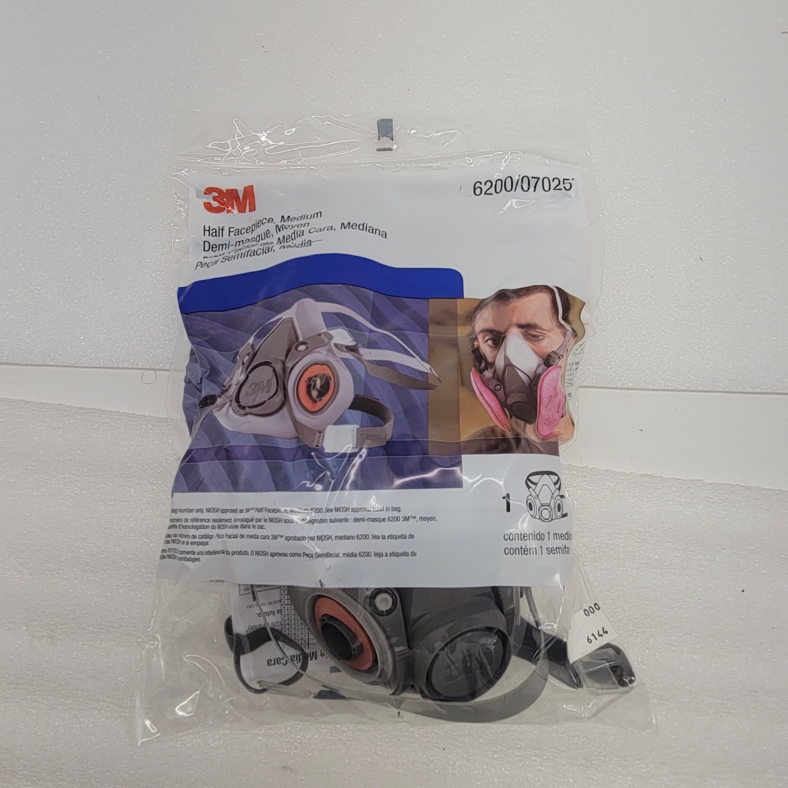 QTY (24) 3M Half Facepiece Medium Respirator Set Filter Not Included 6200/07025