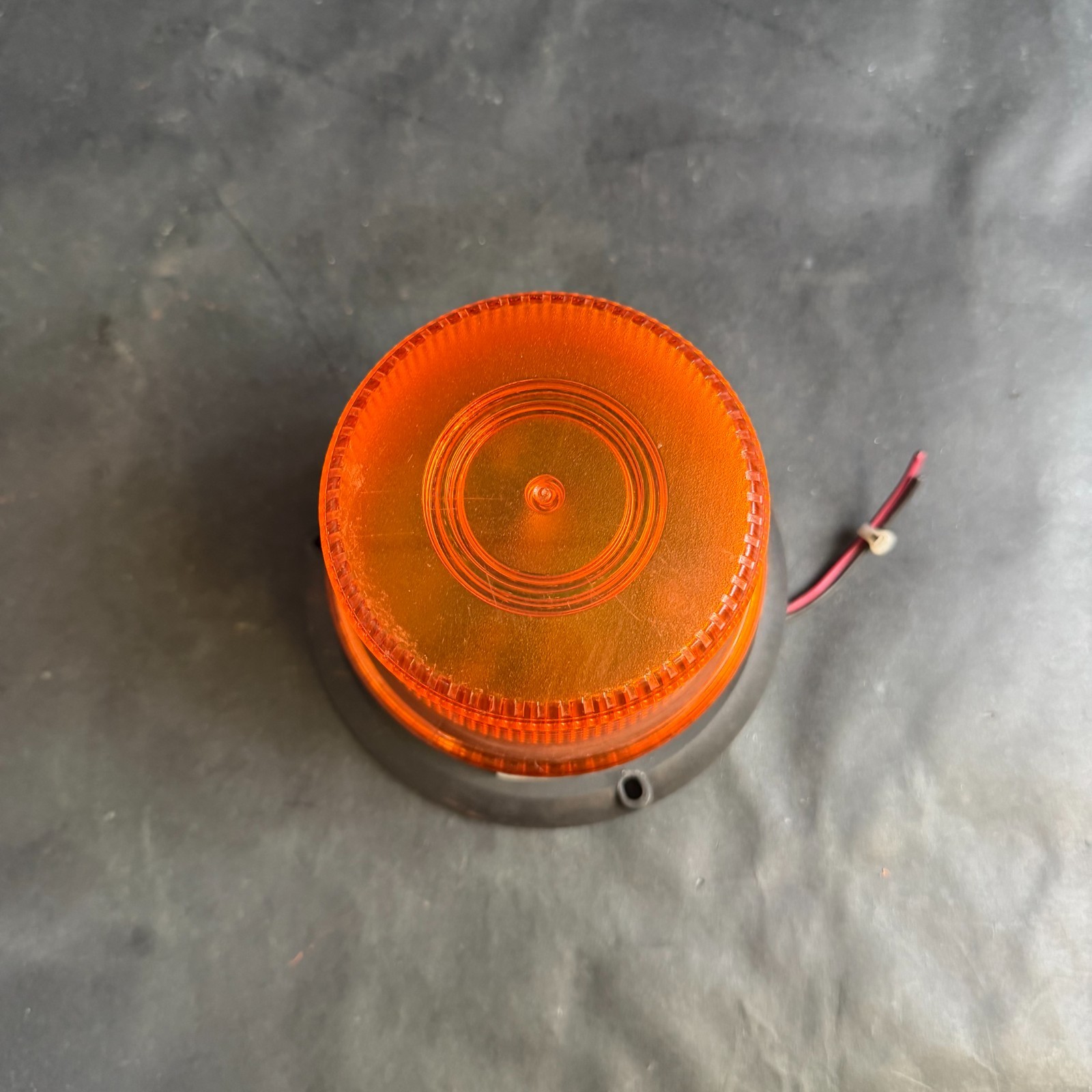 ECCO 6410 AMBER WARNING LIGHT ($25 OBO)