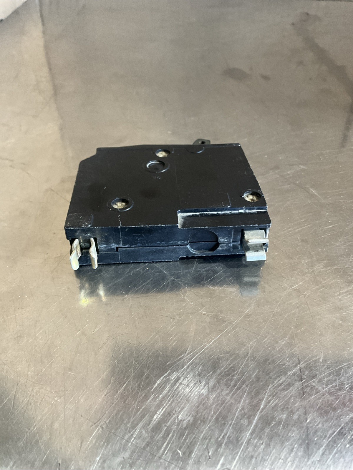 Square D QO120 CIRCUIT BREAKER 1 Pole 20 Amp QO120 120/240V