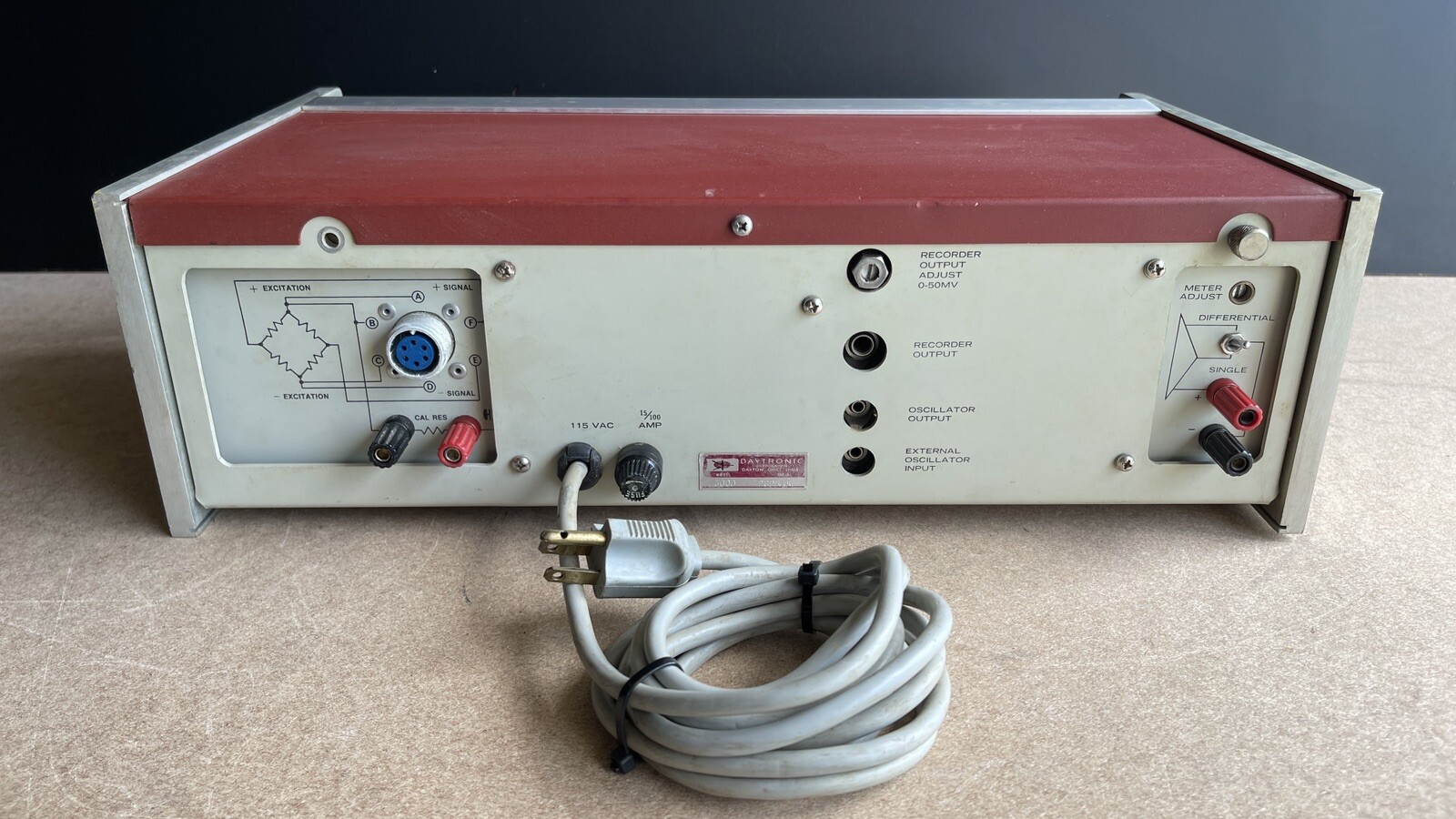Daytronic Strain Gage System 300D Type P 93