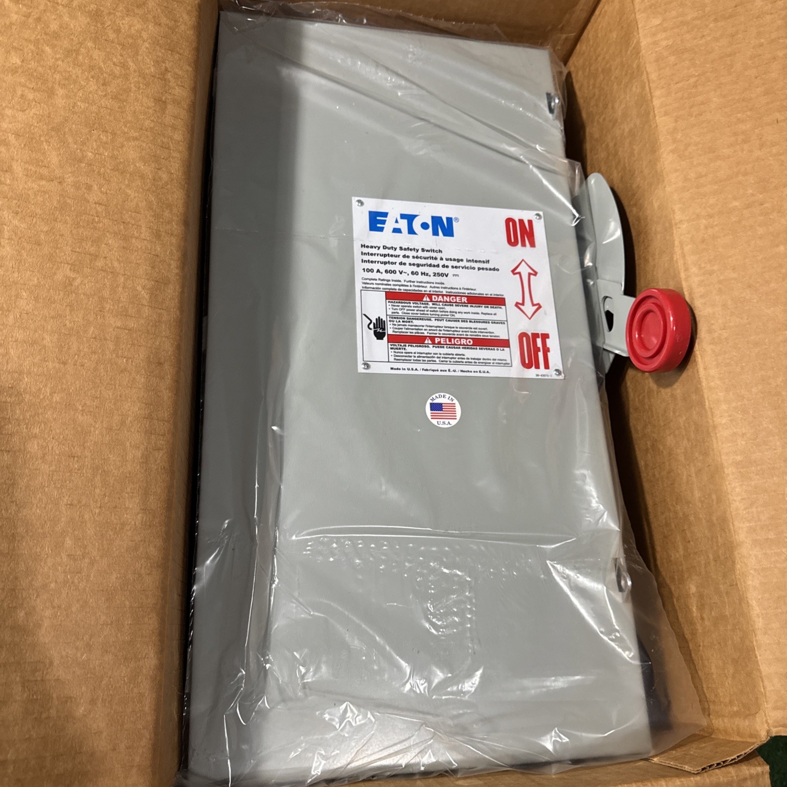 Eaton DH363NGK Fusible Heavy Duty Safety Switch 100A 3P 4W 3PH 600V Type 1