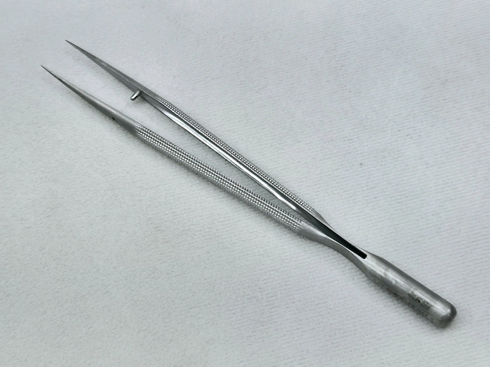 ASSI S&T NHFS-18 RM-8 Satellight Counterbalanced Needle Holder Forceps 18 CM