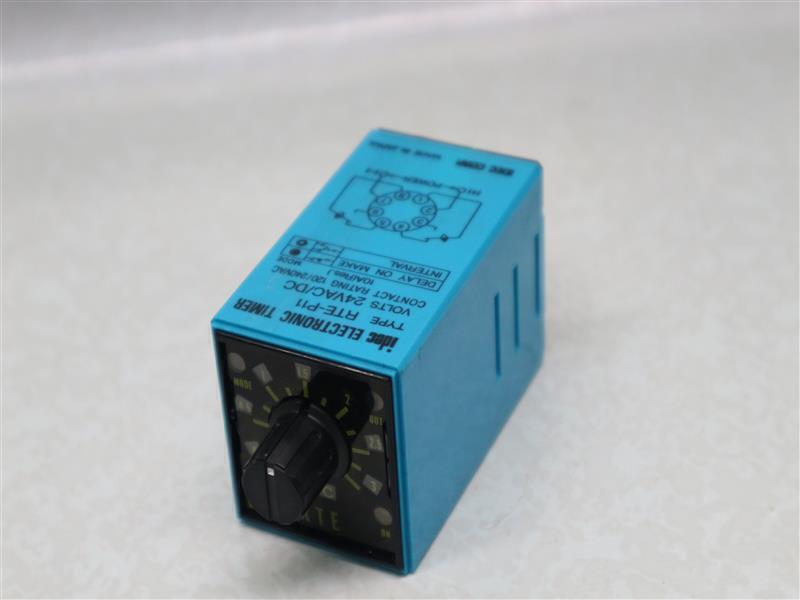 Idec RTE RTE-P11 RTEP11 Electronic Timer 24VAC/DC 120/240VAC 10A(RES.)