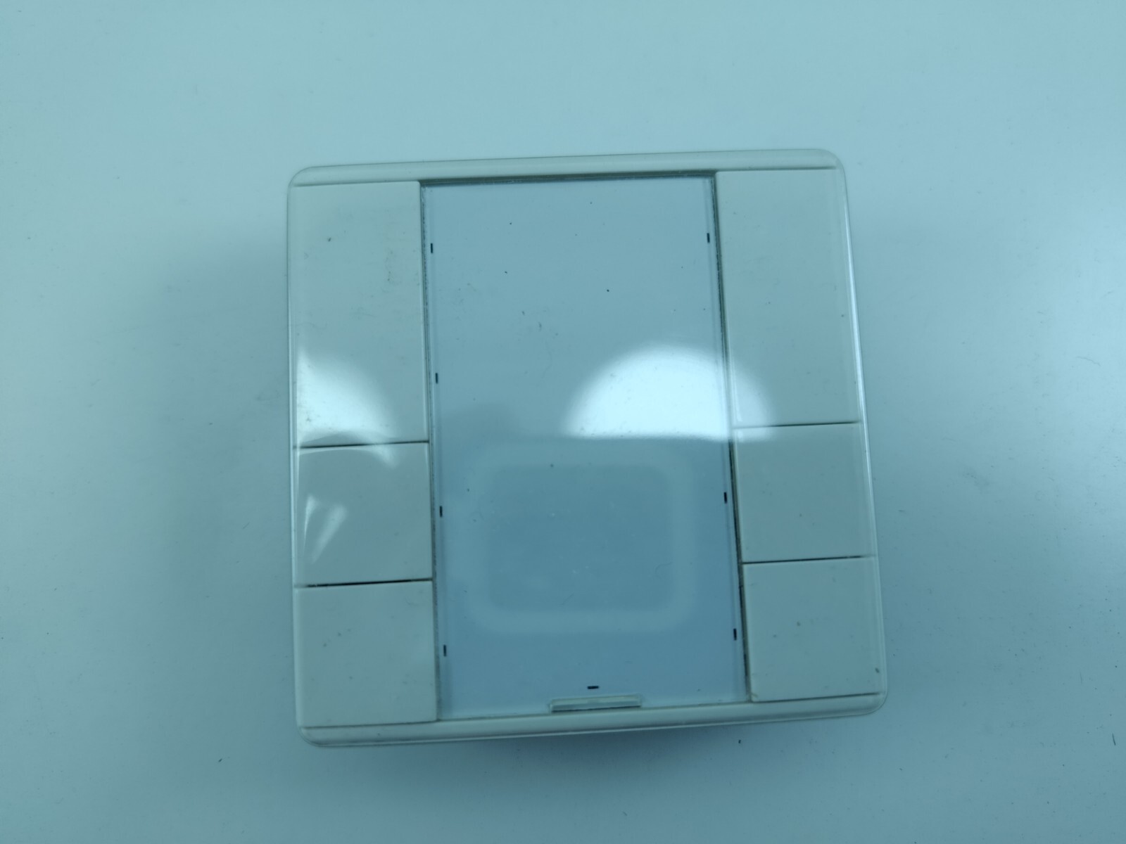 SCHNEIDER MTN628-219 Push Button 3-Gang Plus Polar White Artec/Antique Thermo