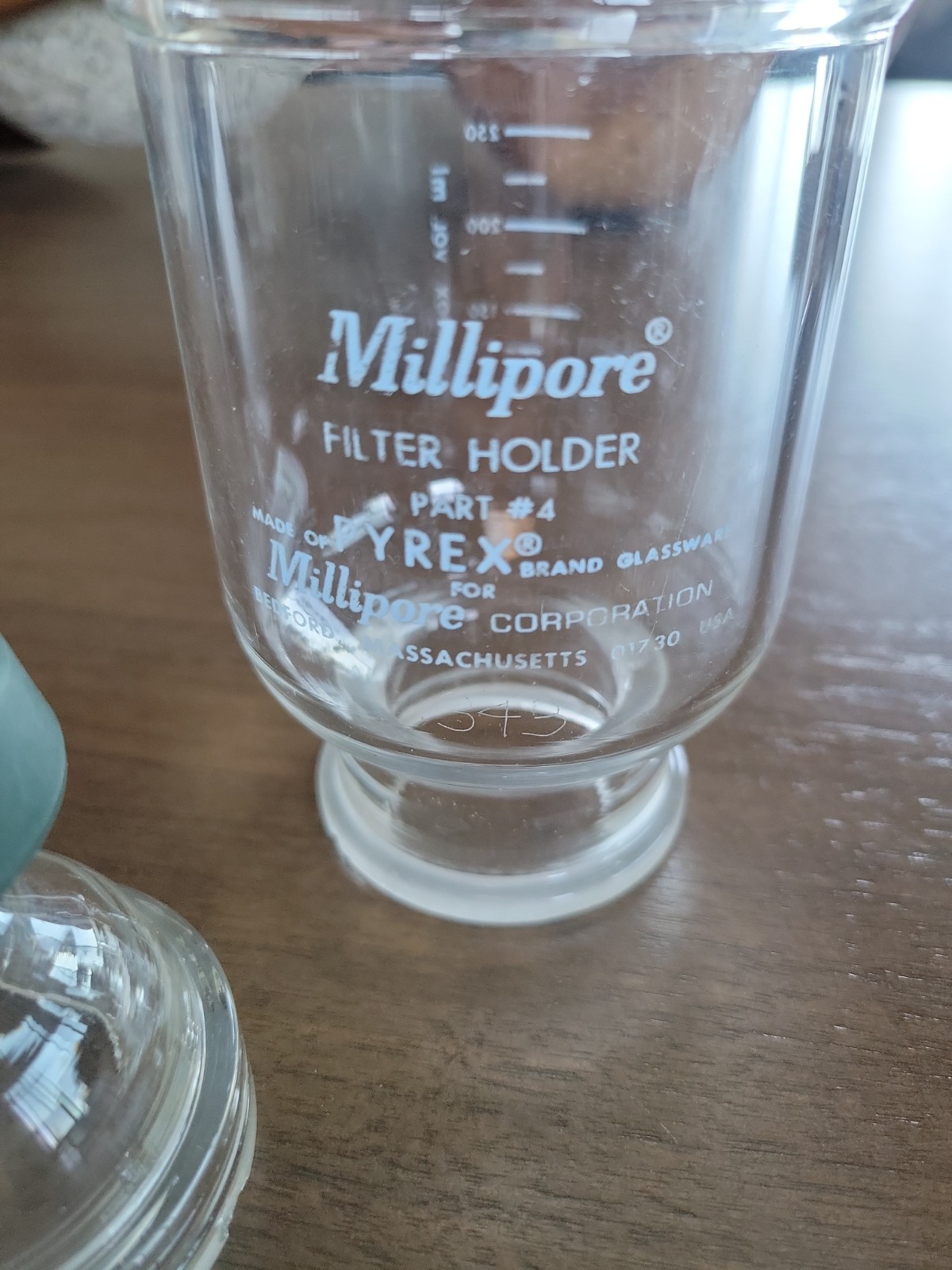 Millipore Pyrex #4 300mL Glass Funnel and PYREX Part #2 Funnel Filter 343