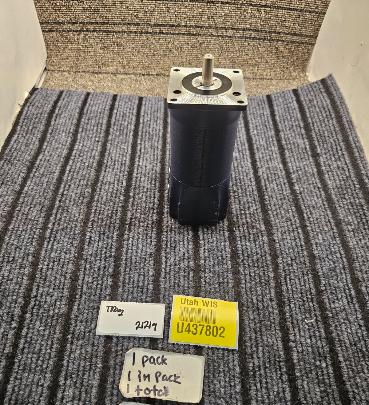 Nanotec PD4-EB59CD-E-65-1 Brushless DC Motor IP65, 220W, 3500 RPM, Size 2.2 in