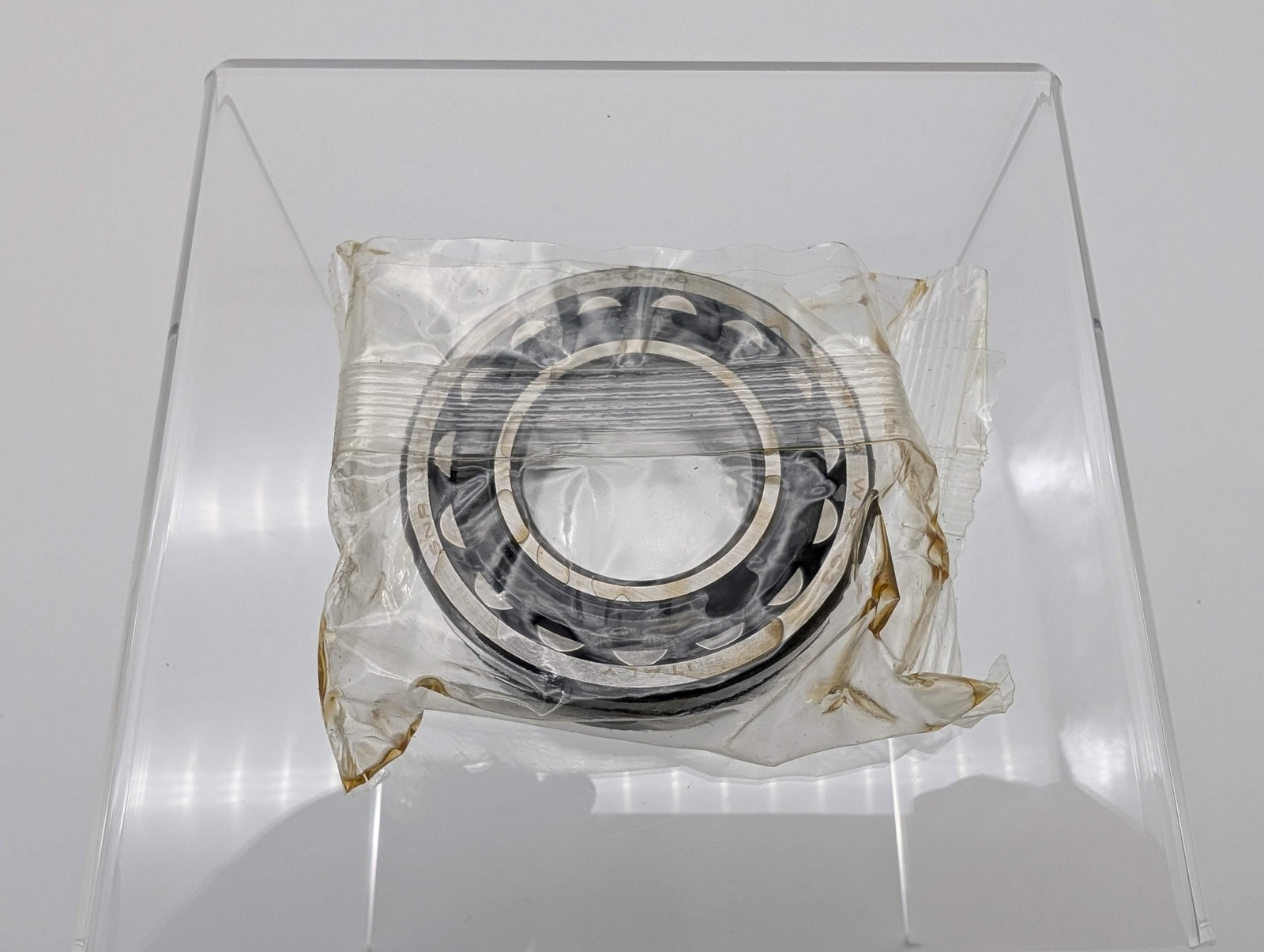 NTN 22206EAW33C3 Spherical Roller Bearing 30mm ID 62mm OD 20mm Width Ultage