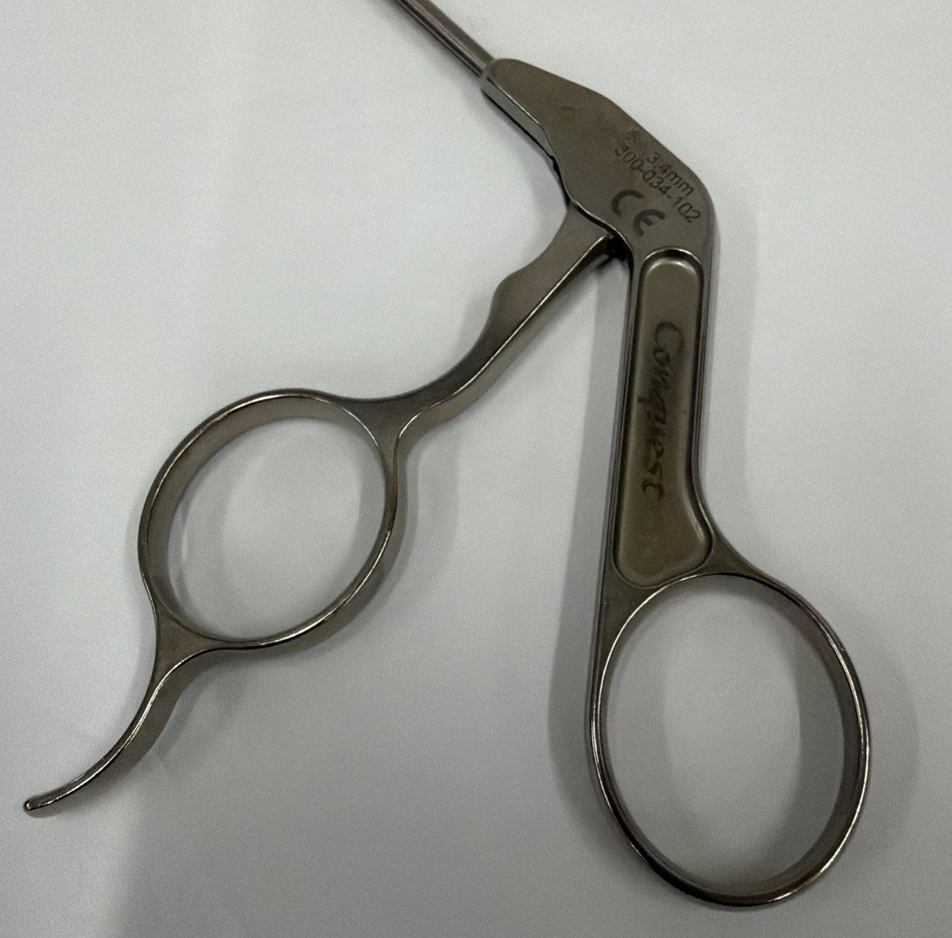 STRYKER CONQUEST 300-034-102 Arthroscopic Curved Left Big Bite Punch 3.4mm 6″