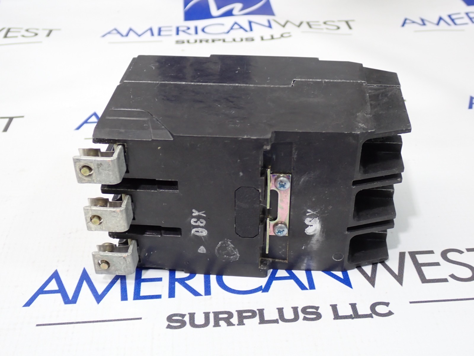 GE TEY330 30 Amp 3 Pole 480/277V TEY Circuit Breaker New Take Out