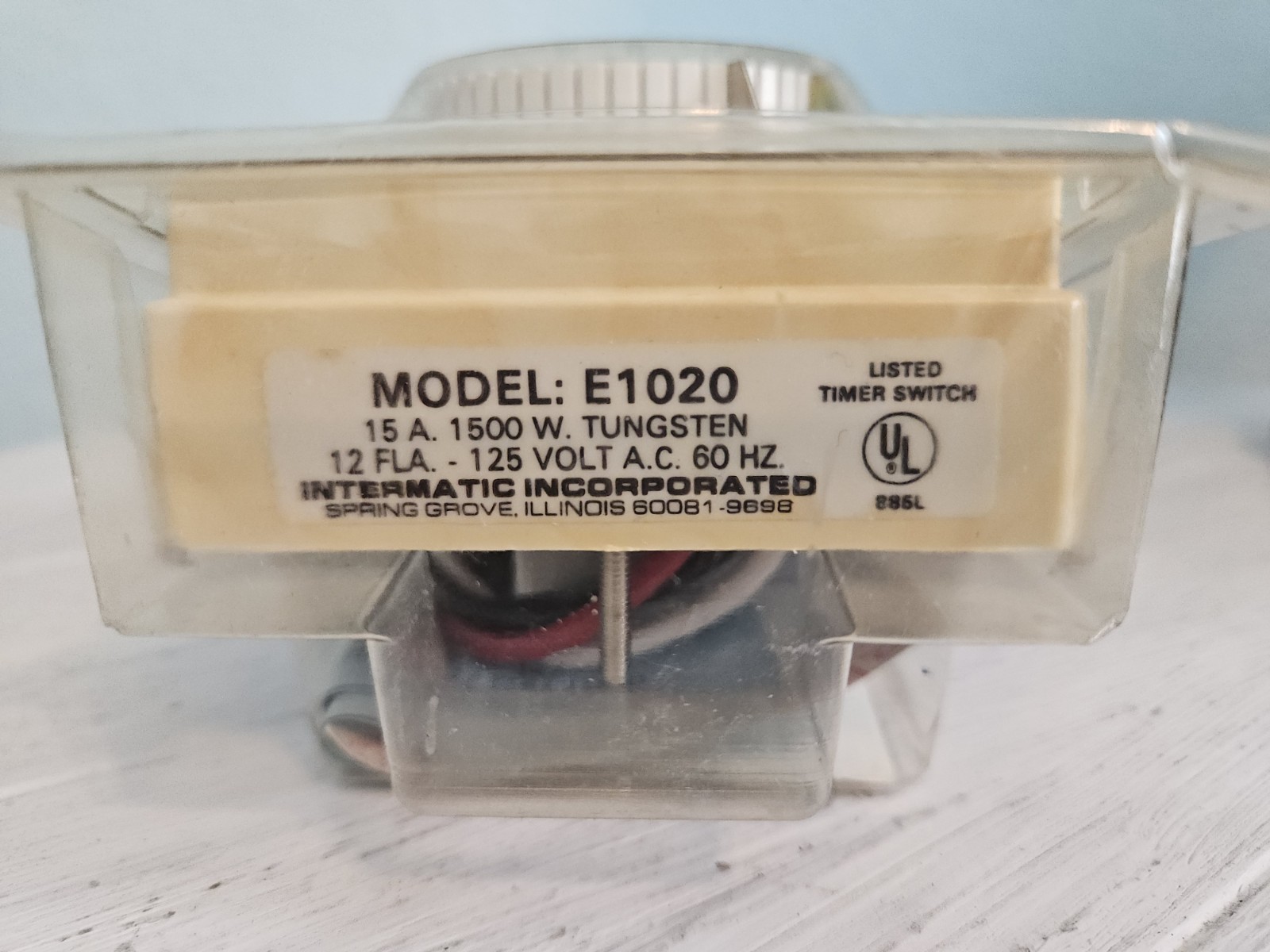 INTERMATIC Heavy Duty Wall Switch Security TIMER Model E1020C 24 Hour Control