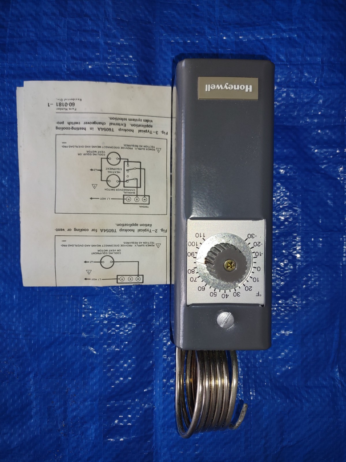 Honeywell T6054A Mechanical HVAC Thermostat Heat-Cool-Off Analog Dial